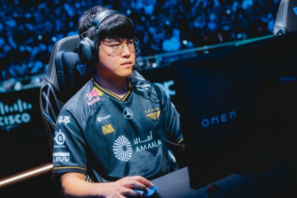 Fan nhận xét "cay đắng" về T1 trong ngày Gumayusi tỏa sáng- Ảnh 2.