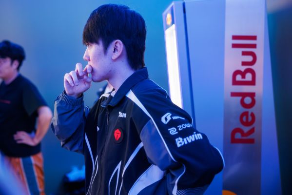 LPL có loạt chính sách mới sau CKTG 2025 tệ hại nhưng chưa chắc giải quyết được vấn đề- Ảnh 1.